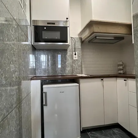 32 2 - Heart Of Lisbon Private Apartment, Bairro Alto-3